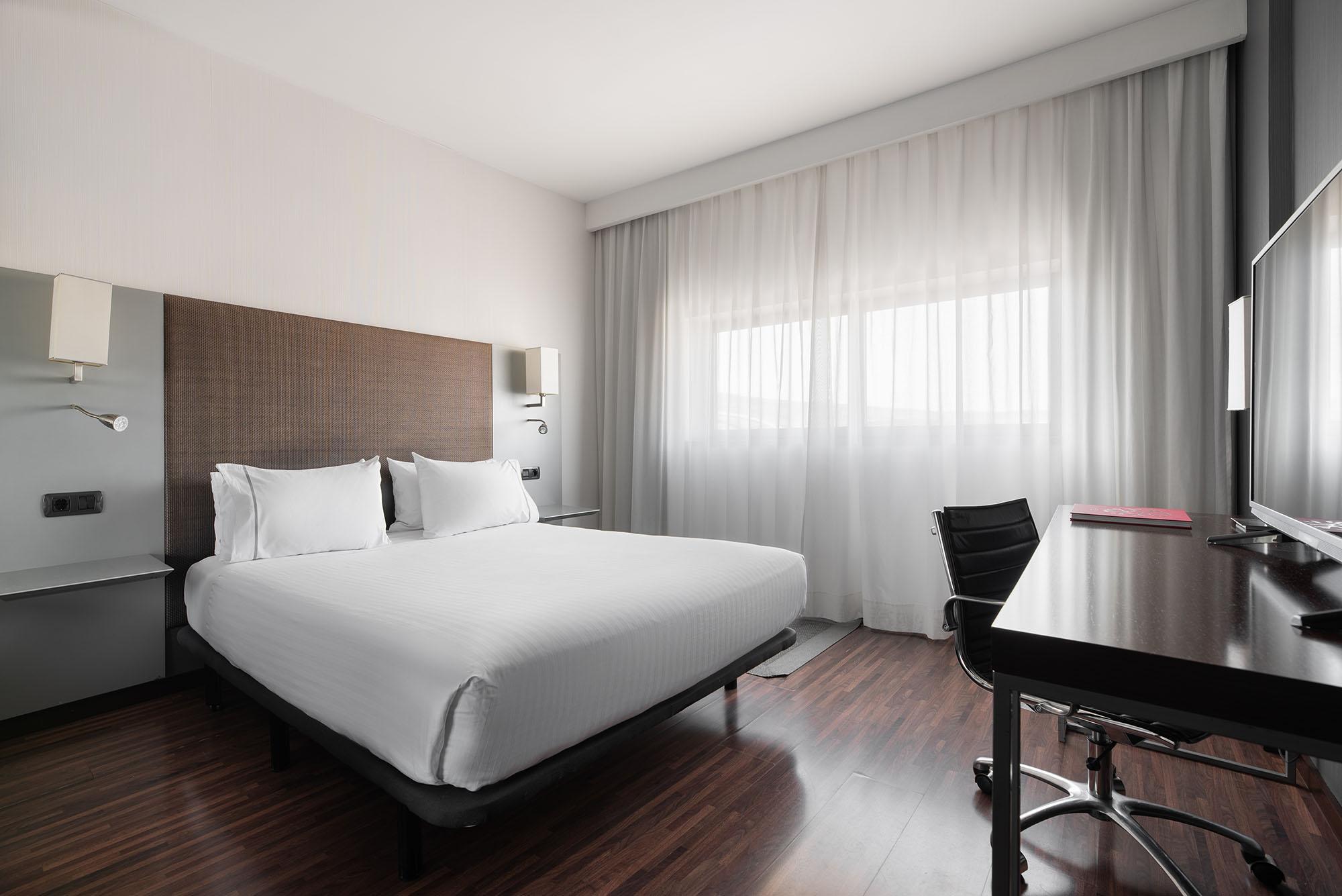 Hotel Exe Zizur Pamplona Zizur Mayor Exterior foto